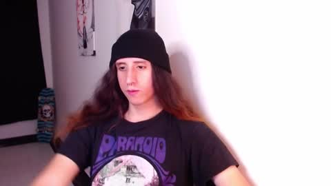 Snapshot of edward_chann chatting on February 12, 2025, 2:03 am edward_chann online show from February 12, 2025, 2:03 am