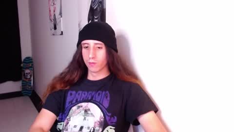 edward_chann online show from March 1, 2025, 3:53 am