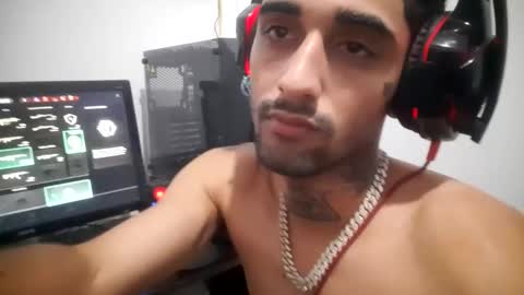 Snapshot of edward_johnsonn chatting on September 23, 2025, 5:32 am edward_johnsonn online show from September 23, 2025, 5:32 am