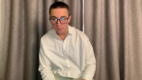 Snapshot of edwarddzhekson chatting on October 24, 2025, 11:06 am edwarddzhekson online show from October 24, 2025, 11:06 am