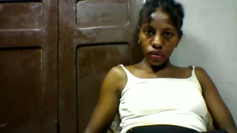 edwige770943 online show from May 15, 2026, 5:58 am