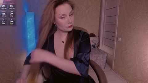 eesmaaarr online show from February 13, 2025, 9:49 pm