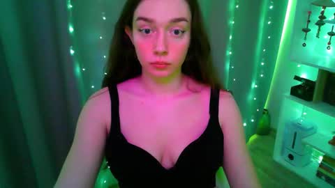 effie_balconii online show from February 22, 2026, 1:20 pm