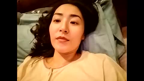 Snapshot of effy007 chatting on December 6, 2024, 3:00 pm Effy online show from December 6, 2024, 3:00 pm