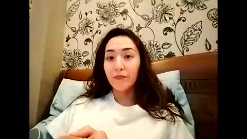 Effy online show from December 4, 2025, 2:15 pm