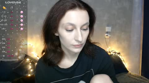 Snapshot of effy_gray chatting on February 13, 2025, 8:59 am Anna online show from February 13, 2025, 8:59 am