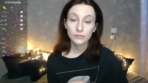 Snapshot of effy_gray chatting on March 4, 2025, 8:57 am Anna online show from March 4, 2025, 8:57 am