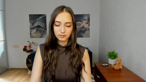 Snapshot of effy_royse chatting on March 27, 2026, 8:26 am Effy Royse online show from March 27, 2026, 8:26 am
