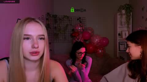 effysosweet online show from February 25, 2026, 10:14 am