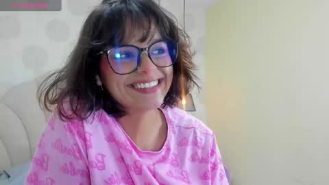 Snapshot of effystonnem chatting on December 5, 2024, 7:28 pm  E F F Y  online show from December 5, 2024, 7:28 pm
