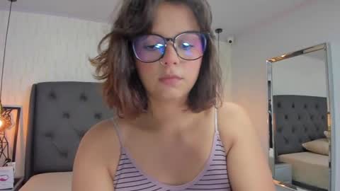 Snapshot of effystonnem chatting on February 24, 2025, 7:30 pm  E F F Y  online show from February 24, 2025, 7:30 pm