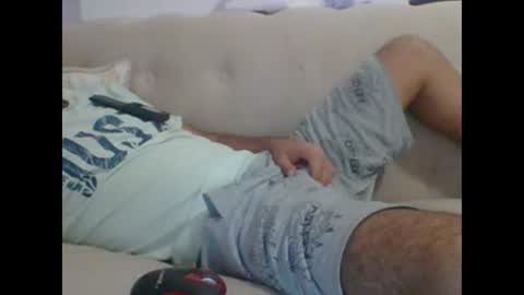 Snapshot of egyman2022 chatting on January 7, 2025, 7:06 pm Im momo 35 Egyptian at Dubai online show from January 7, 2025, 7:06 pm