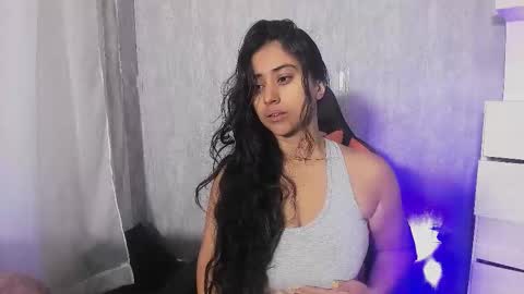 Snapshot of eiliyn_01 chatting on November 8, 2025, 1:33 pm Eilyn online show from November 8, 2025, 1:33 pm