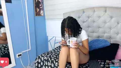 eimy_hot18 online show from January 8, 2026, 3:03 pm