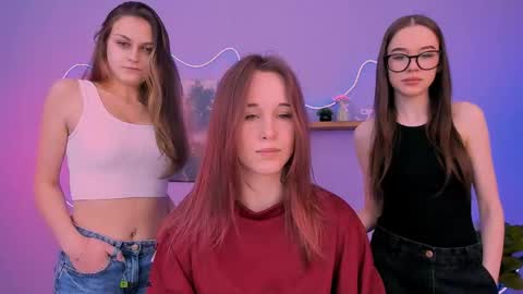 Sweet Eira online show from April 16, 2026, 8:37 am