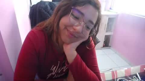 Eirene online show from March 3, 2025, 5:07 pm