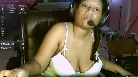 Eirondra Valeen online show from May 26, 2026, 2:07 am