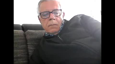 eisbaer1957 online show from April 14, 2026, 11:38 am