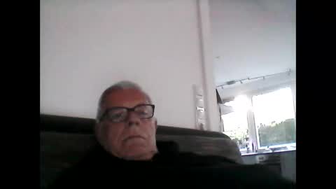 Snapshot of eisbaer1957 chatting on April 25, 2026, 6:27 pm eisbaer1957 online show from April 25, 2026, 6:27 pm