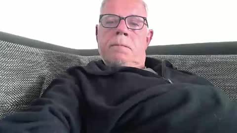 Snapshot of eisbaer1957 chatting on April 26, 2026, 8:56 am eisbaer1957 online show from April 26, 2026, 8:56 am