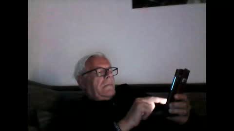 Snapshot of eisbaer1957 chatting on May 2, 2026, 6:35 pm eisbaer1957 online show from May 2, 2026, 6:35 pm