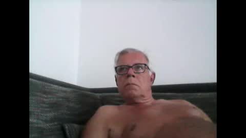 Snapshot of eisbaer1957 chatting on May 29, 2026, 6:39 pm eisbaer1957 online show from May 29, 2026, 6:39 pm