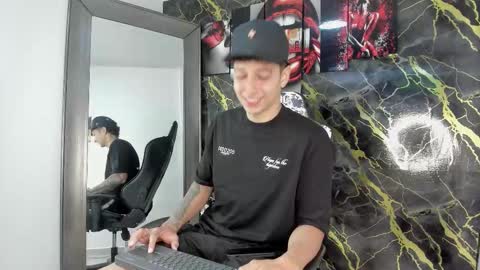 Snapshot of eithan__boy chatting on February 20, 2026, 11:54 am Eithan online show from February 20, 2026, 11:54 am