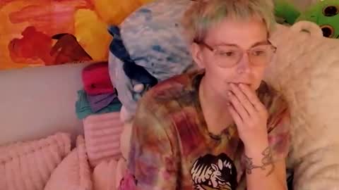 ejrabloom online show from March 13, 2026, 3:35 am