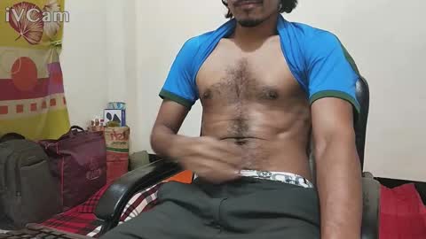 Snapshot of ekzxoxo chatting on January 7, 2026, 6:21 pm Ekz online show from January 7, 2026, 6:21 pm