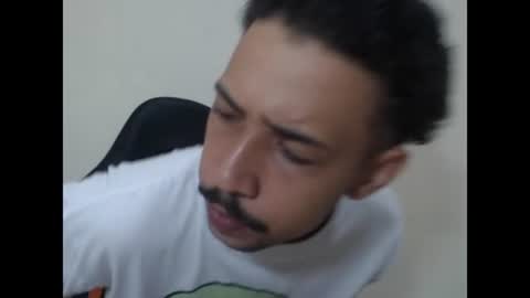 Snapshot of el_menor chatting on July 30, 2026, 2:43 am Instagram BelowAbajo online show from July 30, 2026, 2:43 am