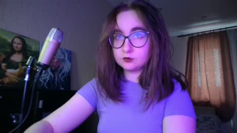 If you like it when I meow give me a thumbs up online show from January 24, 2025, 10:11 am