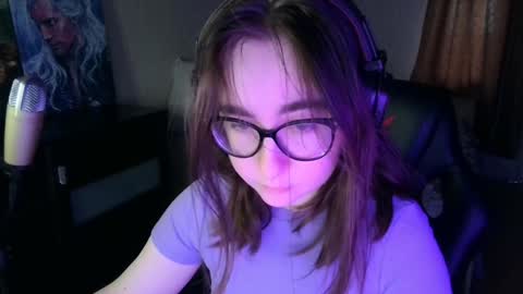 If you like it when I meow give me a thumbs up online show from January 31, 2025, 9:59 am