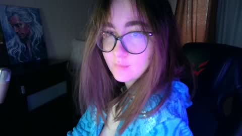 If you like it when I meow give me a thumbs up online show from February 3, 2025, 8:46 am