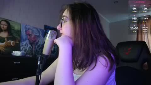 If you like it when I meow give me a thumbs up online show from March 6, 2025, 12:41 pm