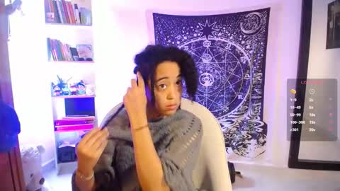 Ela  Help me reach 100 thumbs up online show from February 15, 2026, 4:47 pm