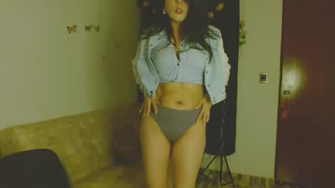 ela_3611 online show from May 5, 2026, 3:14 am