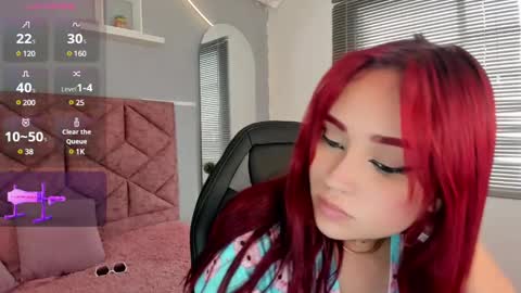 Snapshot of elaia_muller chatting on March 3, 2025, 7:28 pm Elaia online show from March 3, 2025, 7:28 pm