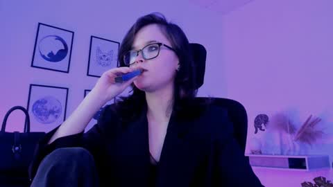 Your sweet girl online show from December 17, 2024, 7:37 pm