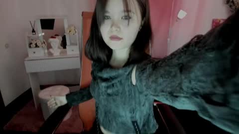 Your sweet girl online show from April 15, 2026, 1:12 am