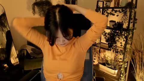 Snapshot of elainebeness chatting on June 2, 2026, 7:27 pm Your sweet girl online show from June 2, 2026, 7:27 pm