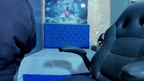 Snapshot of elangiraldo chatting on June 11, 2026, 11:36 pm Elan Giralon online show from June 11, 2026, 11:36 pm