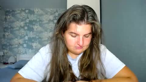 Snapshot of elanis_blair chatting on September 22, 2025, 1:46 pm Elanis online show from September 22, 2025, 1:46 pm