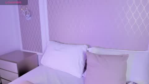 Snapshot of elara_bloom_ chatting on May 14, 2026, 2:51 am elara_bloom_ online show from May 14, 2026, 2:51 am