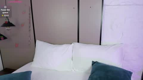 Snapshot of elara_bloom_ chatting on July 25, 2026, 2:31 am elara_bloom_ online show from July 25, 2026, 2:31 am
