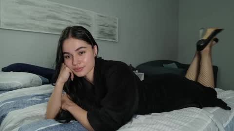Snapshot of elarahayes chatting on May 6, 2026, 4:56 pm Elara Hayes online show from May 6, 2026, 4:56 pm