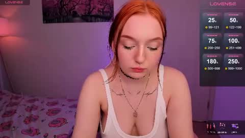 Snapshot of elarahex chatting on June 25, 2026, 8:24 pm Elara online show from June 25, 2026, 8:24 pm