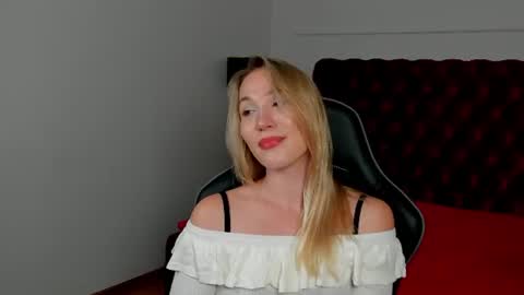 elaravoltage online show from July 28, 2026, 12:48 pm