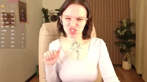 elastikiss online show from December 18, 2025, 2:28 am