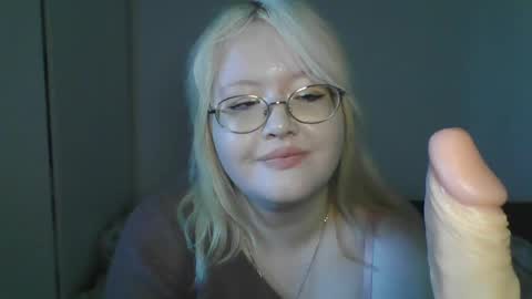 elayne_sweet online show from April 25, 2026, 6:16 am