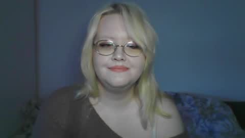 elayne_sweet online show from May 10, 2026, 6:07 am